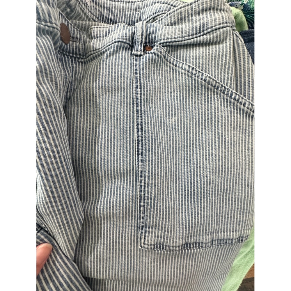 Lane Bryant Blue‎ White Striped Mid Rise Boyfriend Capri Jeans Womens 18 Utility - Picture 10 of 10